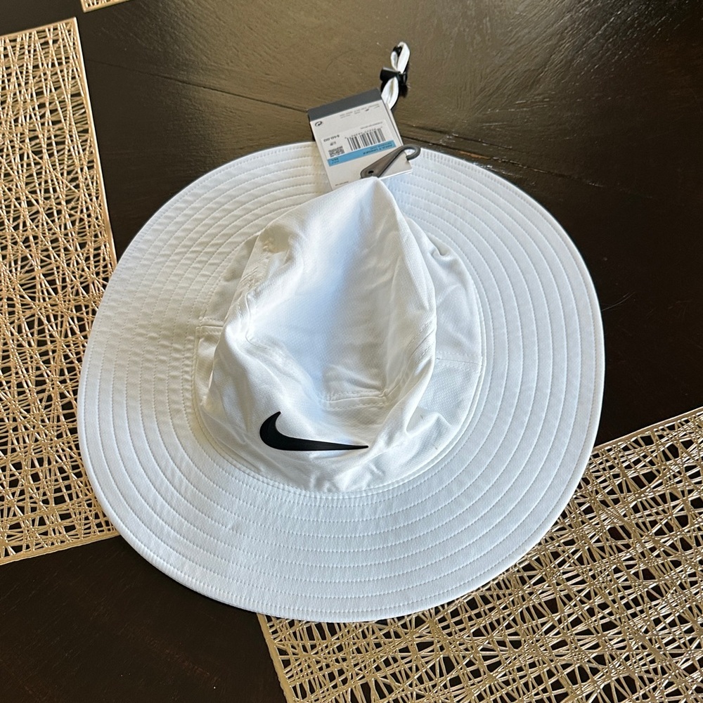 Nike' UV Sun Hat white with Black Swoosh NWT